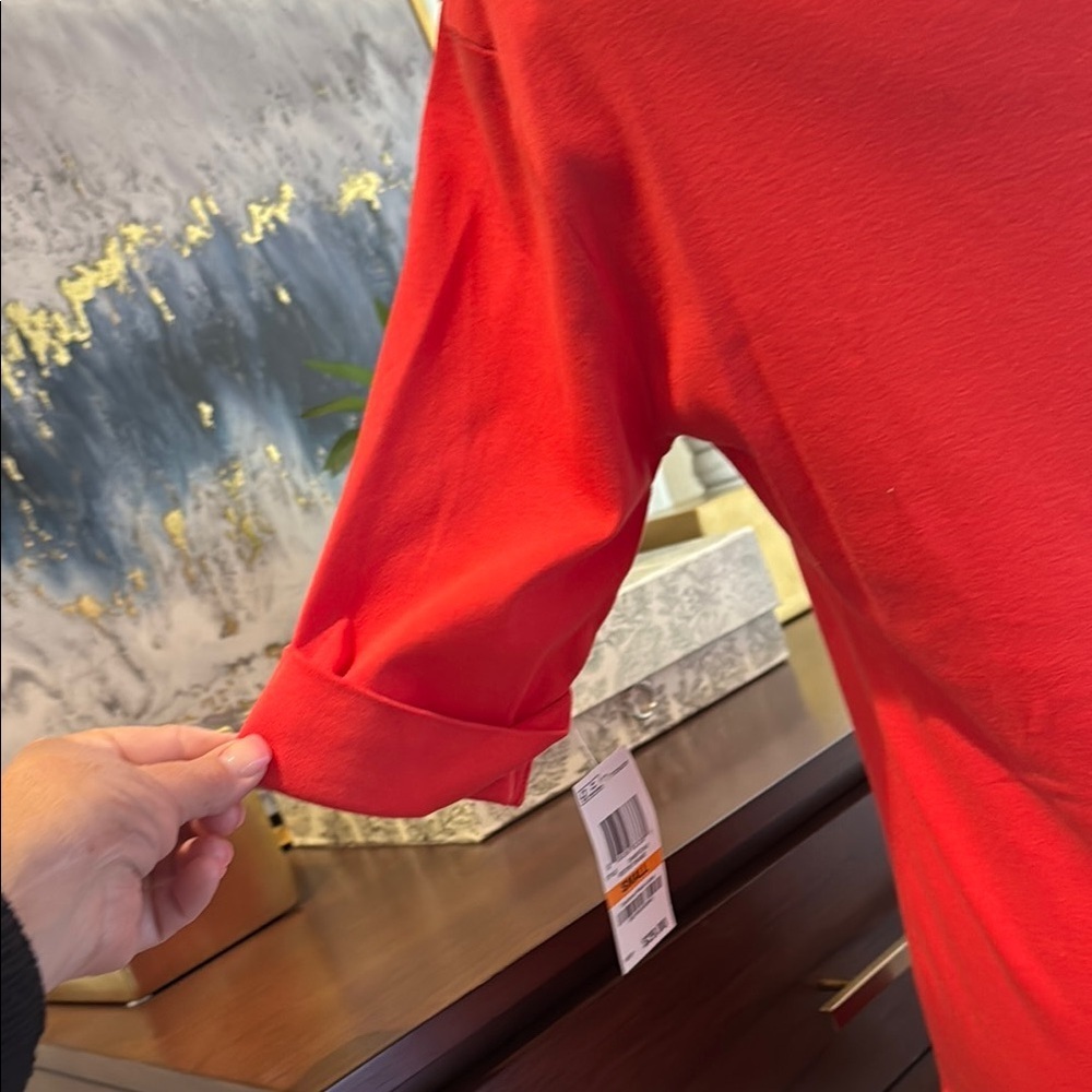 NWT Woman's Karen Scott Red Boatneck Cuffed Sleeve Shirt. Size Small - Picture 4 of 6